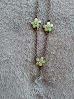 Collier noir à fleurs turquoises Yves Rocher, Bijoux, Sacs & Beauté, Enlèvement ou Envoi, Autres matériaux, Noir, Réglable