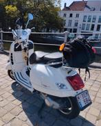 Vespa 300gts, Fietsen en Brommers, Scooters | Vespa, Ophalen, Zo goed als nieuw
