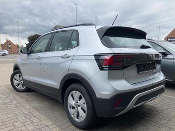 T-Cross LIFE -Airco -LED -App -DAB -Park -Zetelvwarm -Alu16' beschikbaar voor biedingen