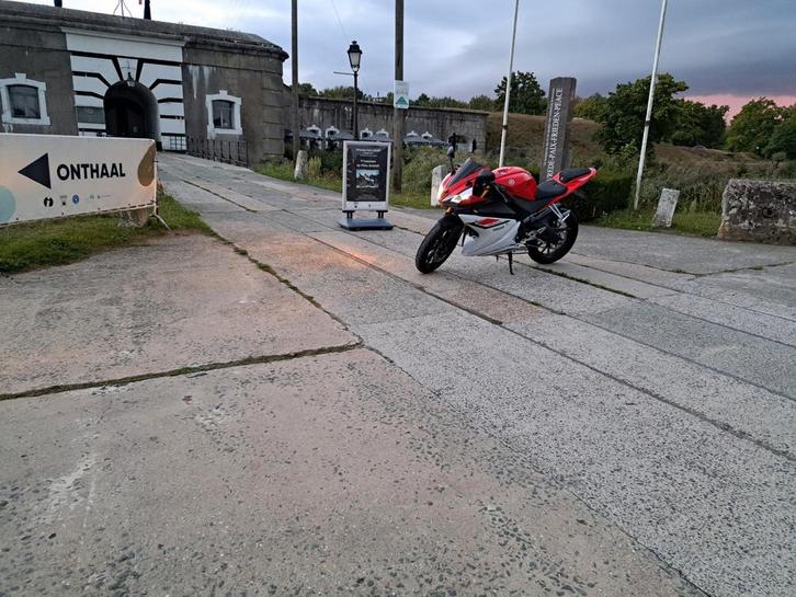 Yamaha yzf-r125 2015 a1 te koop, Motoren, Motoren | Yamaha, Particulier, Sport, 11 kW of minder, 1 cilinder, Minimaal motorrijbewijs A1