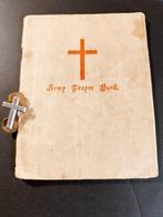 US WWII Chaplain Cross and Army prayer book, Ophalen of Verzenden
