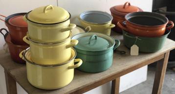 Geëmailleerde kookpotten   BROCANTE beschikbaar voor biedingen