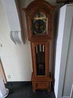 Belle horloge sur pied. Fonctionne parfaitement et sonne trè, Enlèvement