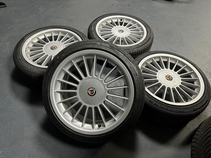 17inch BMW E30 Alpina Style Velgenset! NIEUWSTAAT Set! 4x100, Auto-onderdelen, Banden en Velgen, Banden en Velgen, Zomerbanden