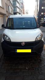 FIAT DOBLO  CARGO 3zit, Auto's, Bestelwagens en Lichte vracht, Voorwielaandrijving, Stof, 4 cilinders, Wit