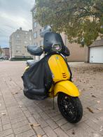 Vespa sprint 2018 iget, Fietsen en Brommers, Ophalen, Zo goed als nieuw