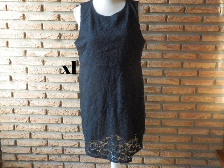 (133)- robe femme t.xl noir  - camaieu -, Vêtements | Femmes, Robes, Comme neuf, Taille 42/44 (L), Noir, Longueur genou, Enlèvement ou Envoi