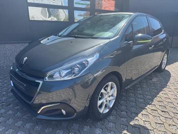 Peugeot 208 Allure Premium - Automaat/panodak/camera beschikbaar voor biedingen