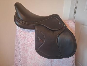 🟢HERZADELD🟢 Ikonic Light hybride springzadel 17" bruin  beschikbaar voor biedingen