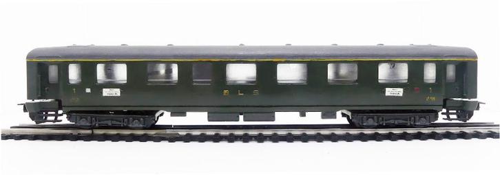 Trix Express 3388 B.L.S. 1e klas verlicht (bis), Hobby en Vrije tijd, Modeltreinen | H0, Gebruikt, Wagon, Gelijkstroom, Trix, Analoog