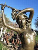 GRANDE SCULPTURE BRONZE SIGNE ALDO VITALEH, Enlèvement, Bronze