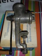 Vintage Vleesmolentje, Ophalen
