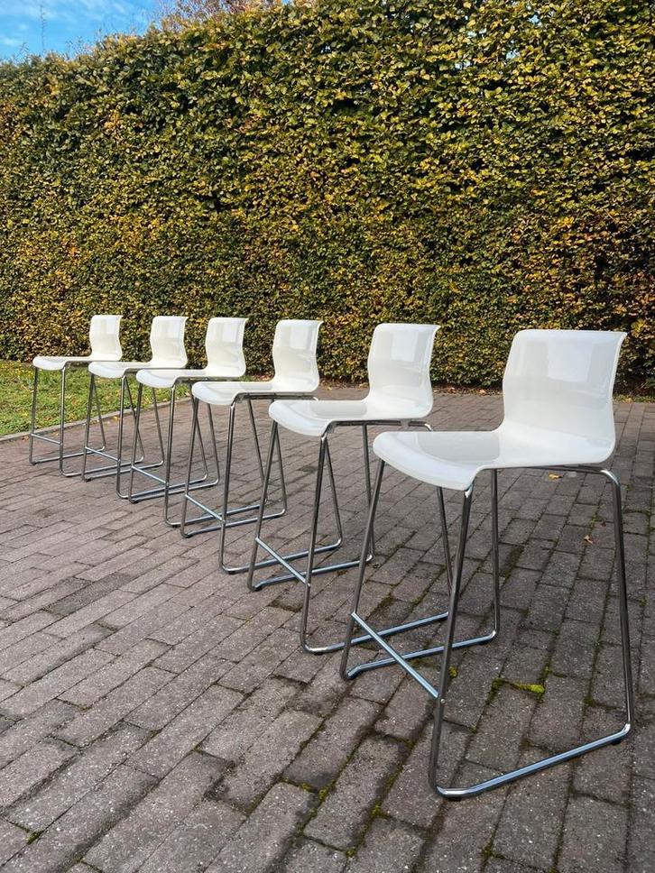 Barkrukken 2st, Huis en Inrichting, Barkrukken, Zo goed als nieuw, 60 tot 90 cm, Metaal, 5 krukken of meer, Met voetsteun, Ophalen