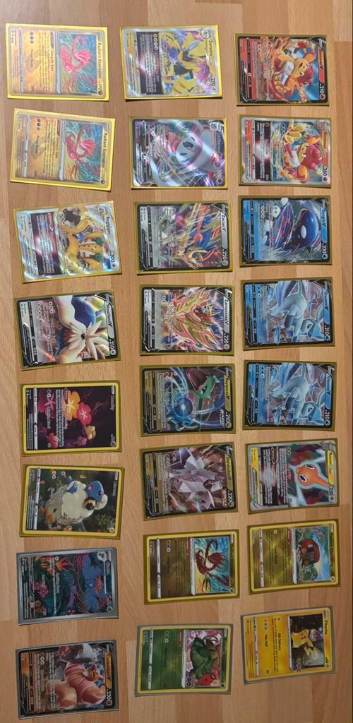 Pokemon kaarten crown zenith en pokemon go, Hobby en Vrije tijd, Verzamelkaartspellen | Pokémon, Zo goed als nieuw, Losse kaart
