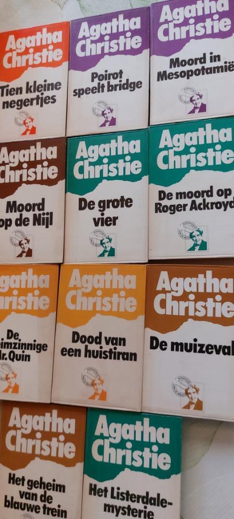 Agatha Christie - 11 boeken, Boeken, Thrillers, Gelezen, Ophalen of Verzenden