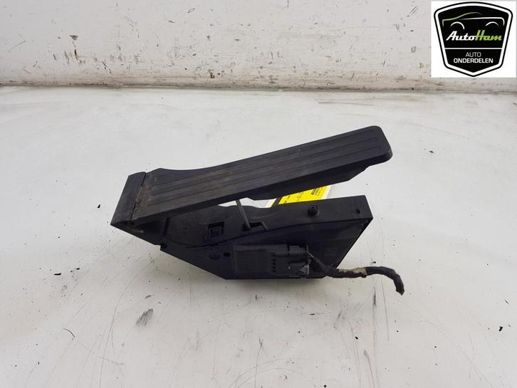 GASPEDAAL Mercedes-Benz C (W205) (|2053000004|A2053000004|), Auto-onderdelen, Interieur en Bekleding, Mercedes-Benz, Gebruikt