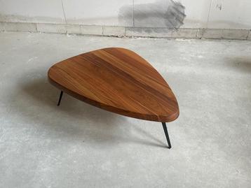 Mexique walnut salontafel Charlotte Perriand Cassina 2015 beschikbaar voor biedingen