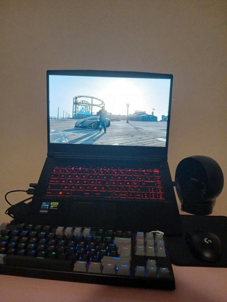 MSI Laptop Gamer - RTX 4050 inclusief accessoires, Computers en Software, Windows Laptops, Zo goed als nieuw, SSD, 16 GB, Azerty