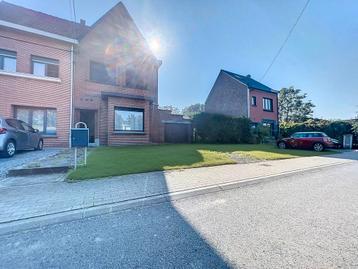 Maison à vendre à Estaimpuis, 5 chambres beschikbaar voor biedingen