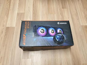 Aorus Waterforce X360 RGB CPU cooler met LCD display te koop beschikbaar voor biedingen