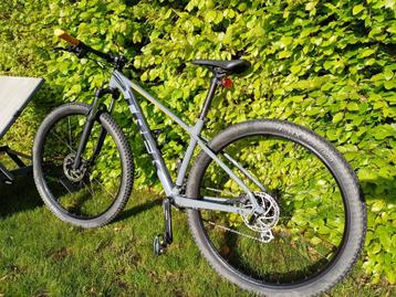 Trek Marlin 6, Fietsen en Brommers, Ophalen, Hardtail, 45 tot 49 cm, Zo goed als nieuw