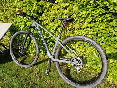 Trek Marlin 6, Fietsen en Brommers, Fietsen | Mountainbikes en ATB, Zo goed als nieuw, Dames, Trek, 45 tot 49 cm, Hardtail, Ophalen