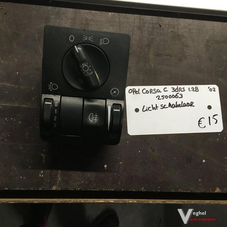 Opel Corsa C 1.2B 3 drs 2002 Wagennr 2500063 Lichtschakelaar, Auto-onderdelen, Dashboard en Schakelaars, Gebruikt, Ophalen of Verzenden