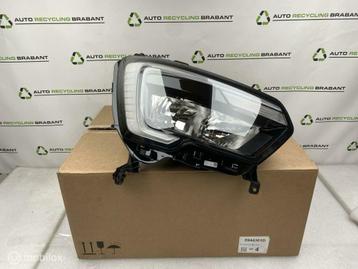 Koplamp Rechts Renault Master 3 Facelift NIEUW 260105567R beschikbaar voor biedingen