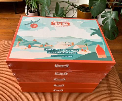 Terra Nova Minimaatschappij x5, Hobby en Vrije tijd, Gezelschapsspellen | Bordspellen, Zo goed als nieuw, Ophalen of Verzenden