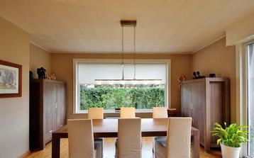 Dressoir + barkasten beschikbaar voor biedingen