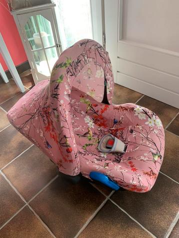 Sibble Asian Cherry zonnekap + maxi-cosi hoes beschikbaar voor biedingen