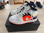 Nike air Jordan 1 mid, Enlèvement ou Envoi, Comme neuf