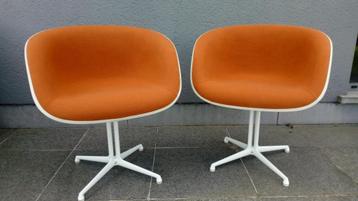 LA FONDA fauteuils Eames ed. Herman Miller