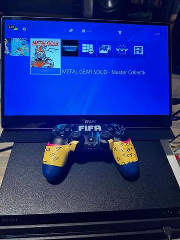 PS4 pro + 2 controllers  FW11 beschikbaar voor biedingen