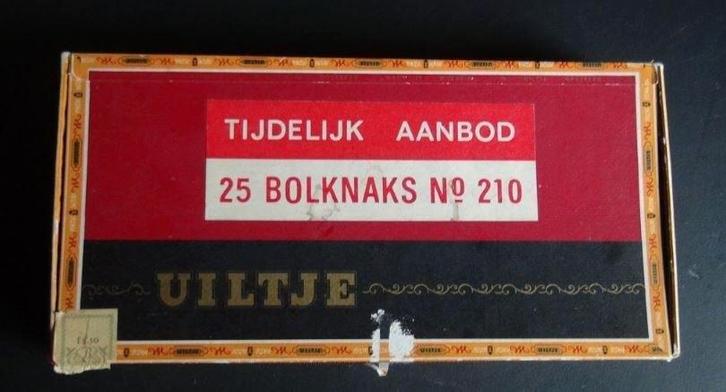 Sigarendoos met afbeelding of metalen, Verzamelen, Rookartikelen, Aanstekers en Luciferdoosjes, Gebruikt, Tabaksdoos of Verpakking