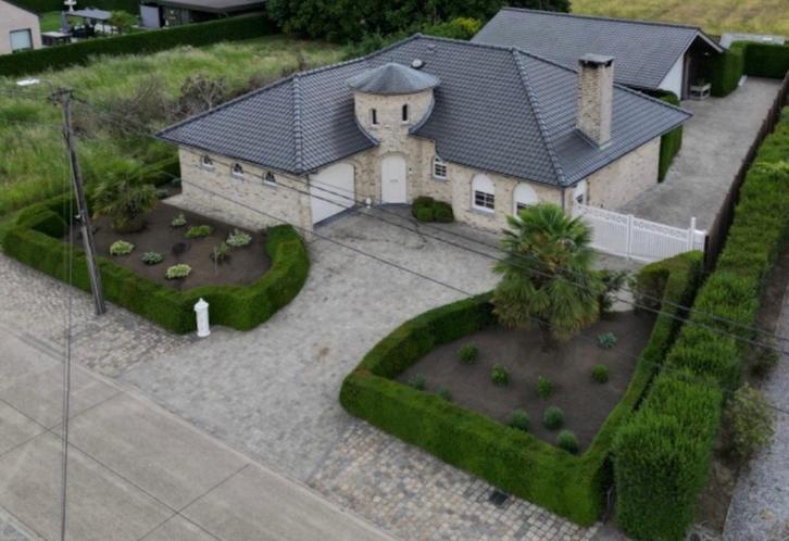 Karaktervolle villa met onderkelderd bijgebouw 120m², Immo, Huizen en Appartementen te koop, Provincie Vlaams-Brabant, 500 tot 1000 m²