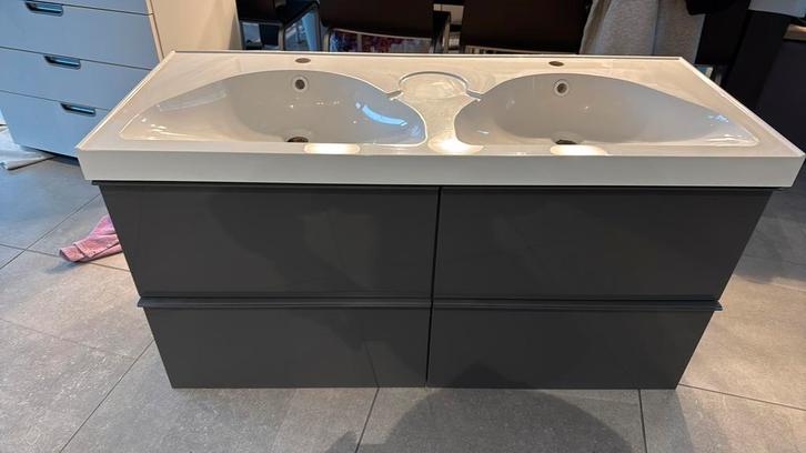 IKEA badkamermeubel met dubbele wasbak/kolomkast/spiegelkast, Huis en Inrichting, Badkamer | Badkamermeubels, Gebruikt, Overige typen