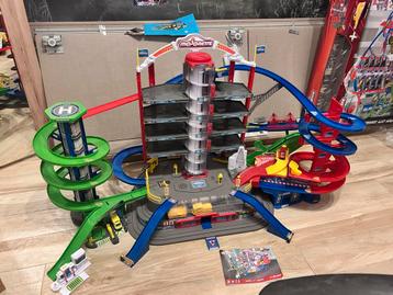 Garage - Circuit Majorette beschikbaar voor biedingen