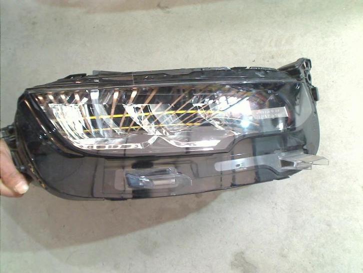 KOPLAMP RECHTS C5 Aircross (A4 / AC / AJ / AR) (l90203553), Auto-onderdelen, Verlichting, Citroën, Gebruikt