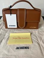 Jacquemus le grand banbino, Handtassen en Accessoires, Ophalen, Zo goed als nieuw, Bruin