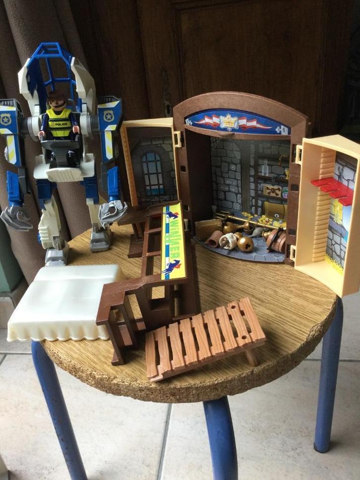 "PLAYMOBIL"AMBULANCE-POLICE--ROBOT ACCESSOIRES ECT, Enfants & Bébés, Jouets | Playmobil, Utilisé, Playmobil en vrac, Enlèvement ou Envoi