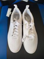 Chaussures Puma mixe pointure 43 neuf, Ophalen, Zo goed als nieuw