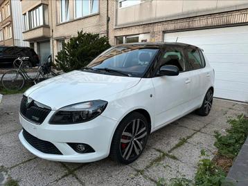 Skoda Fabia - RS 1.4 TSI DSG Automaat CarPlay, Auto's, Skoda, Euro 5, 4 cilinders, Wit, 5 deurs