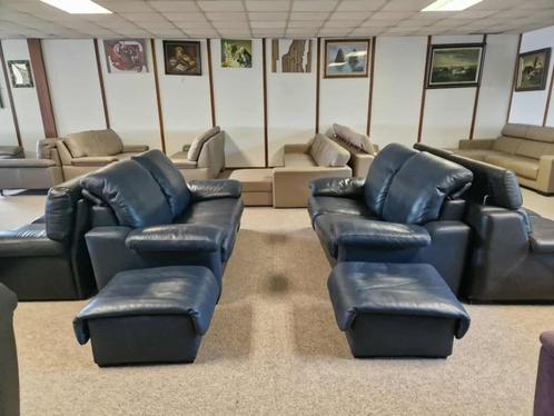 ANTRACIET BUFFELLEDEREN SALON MET 2 POEFS 2+2 ZIT, Huis en Inrichting, Fauteuils, Gebruikt, Leer, Ophalen