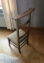 Oude kerkstoel met stoffen zit, Antiek en Kunst, Ophalen