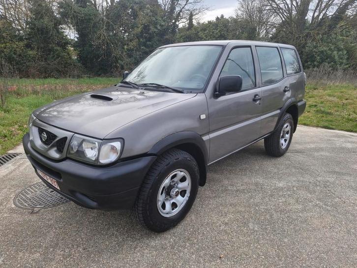 NISSAN TERRANO 2.8TD, VÉHICULE UTILITAIRE LÉGER, 4 ROUES MOT, Autos, Nissan, Entreprise, Achat, Terrano, 4x4, Airbags, Ordinateur de bord
