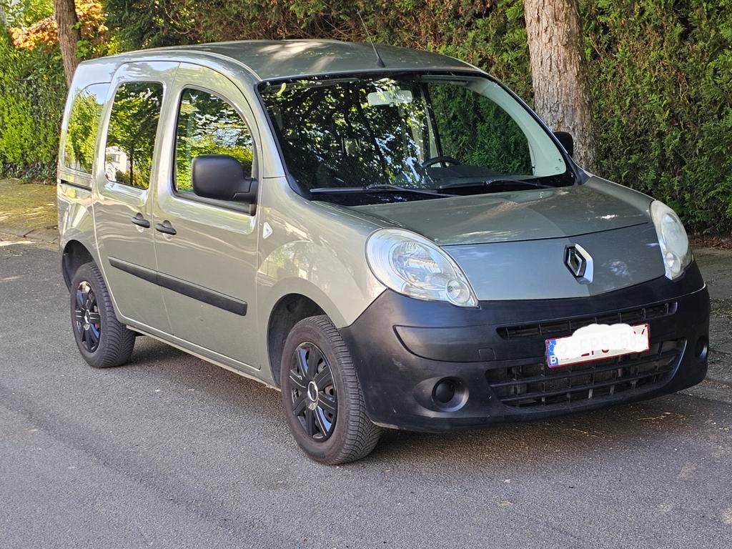 Renault Kangoo 1,6cc, 64 kw, 118000 km, s, Testé, Achat, Renault, Particulier, https://public.car-pass.be/verify/9283-7261-3910