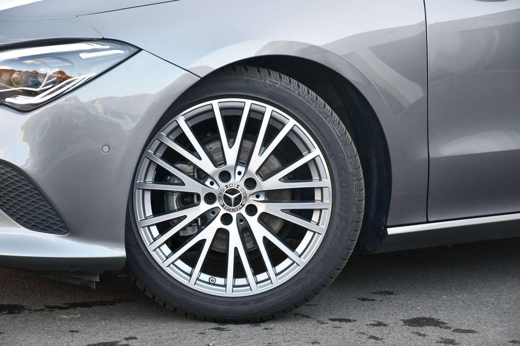 Mercedes-Benz CLA-Klasse 180 *SHOOTING BRAKE*LEDER*PANO*CAME, Autos, Achat, 139 g/km, Euro 6, Entreprise