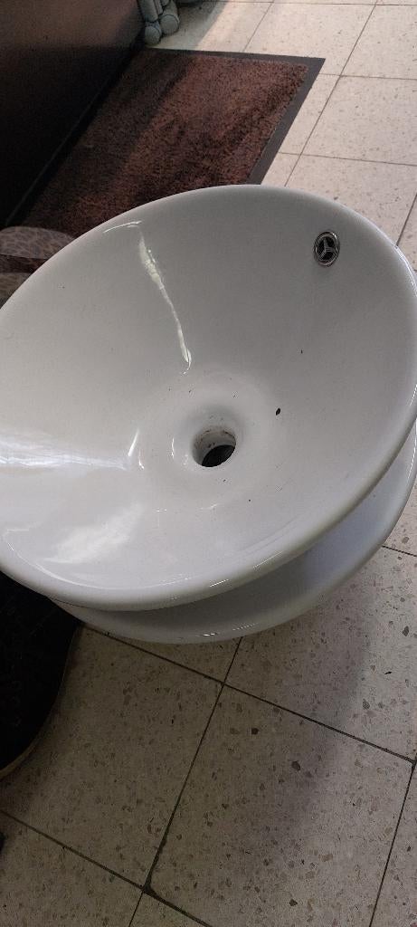 Bol de lavage, 25 à 50 cm, Lavabo ou Évier, Moins de 100 cm, Enlèvement