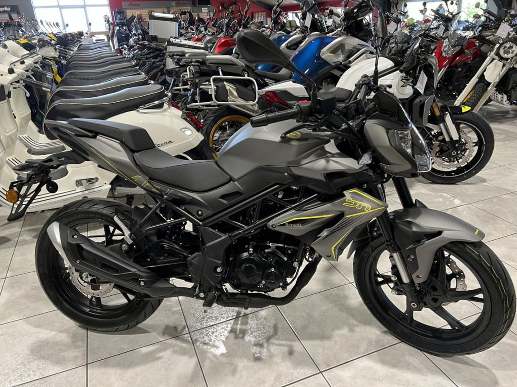 Benelli BN 125 GRIS, Entreprise, Naked bike, 125 cm³, Jusqu'à 11 kW